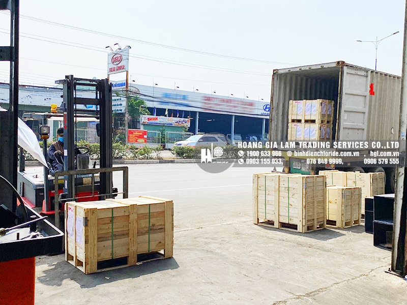 Hàng mới về 1.2021: Container bình điện xe nâng CEIL (CHLORIDE)