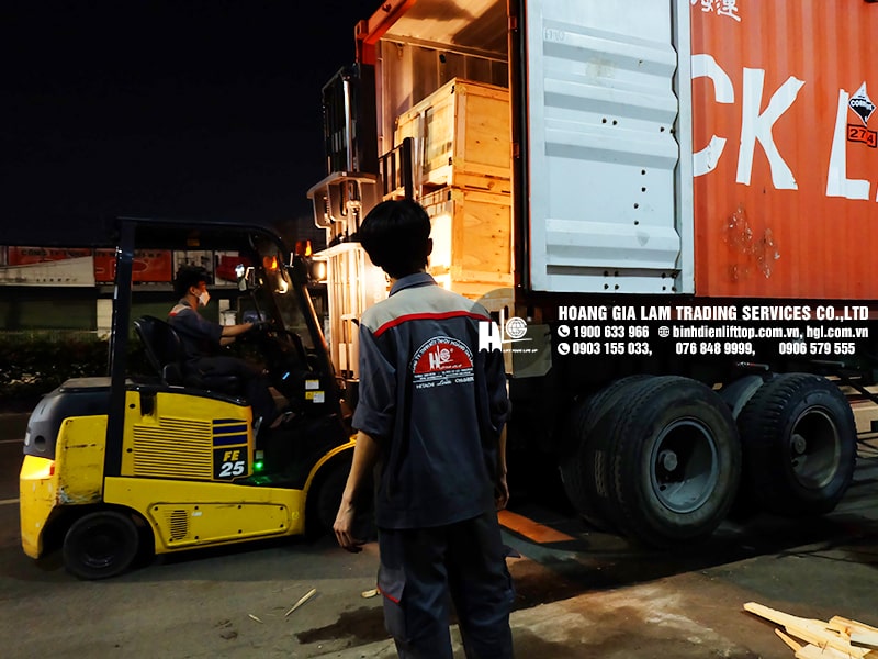 Hàng mới về 3.2022: Container bình điện xe nâng LIFTTOP (HITACHI)