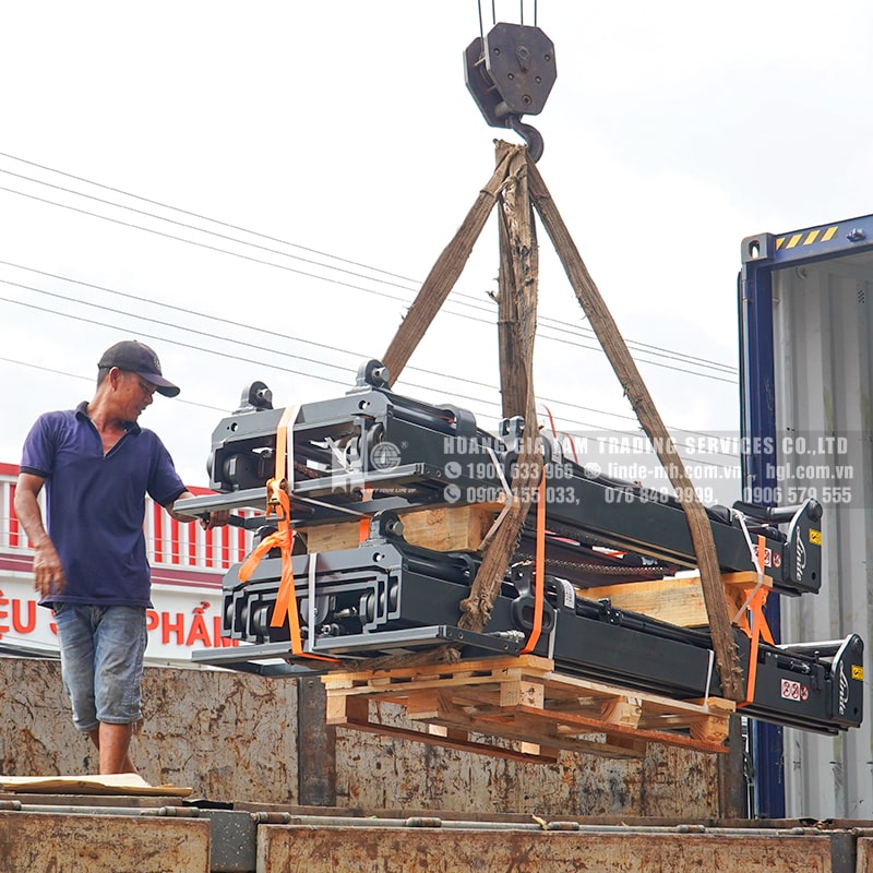 Xe nâng điện thế hệ mới Linde E25B-01 mới 100% | Hàng mới về 9.2023