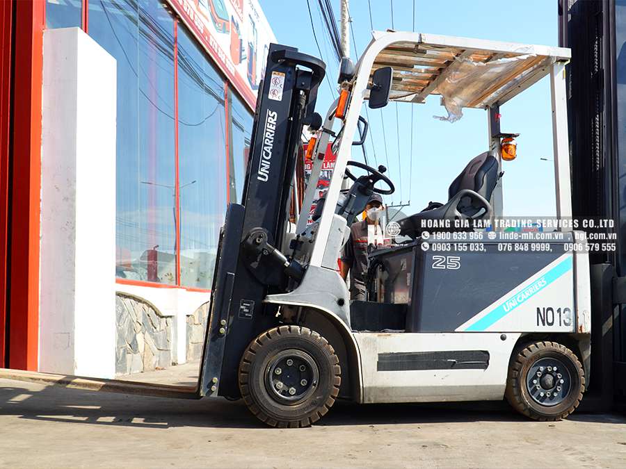 Xe nâng điện forklift, reach truck 1.5 – 2.5 tấn, xuất xứ Nhật Bản | Hàng mới về