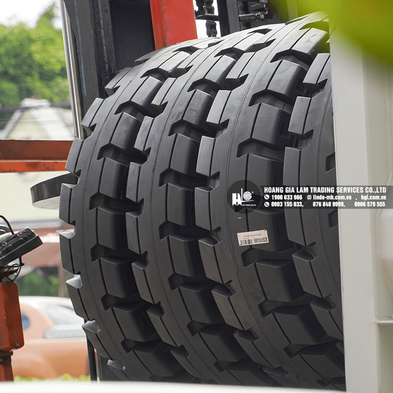 Bánh đặc xe nâng cao su GRI | Hàng mới về (307)
