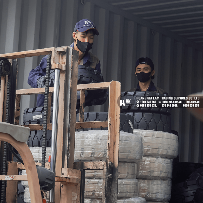 Bánh đặc xe nâng cao su GRI | Hàng mới về (307)