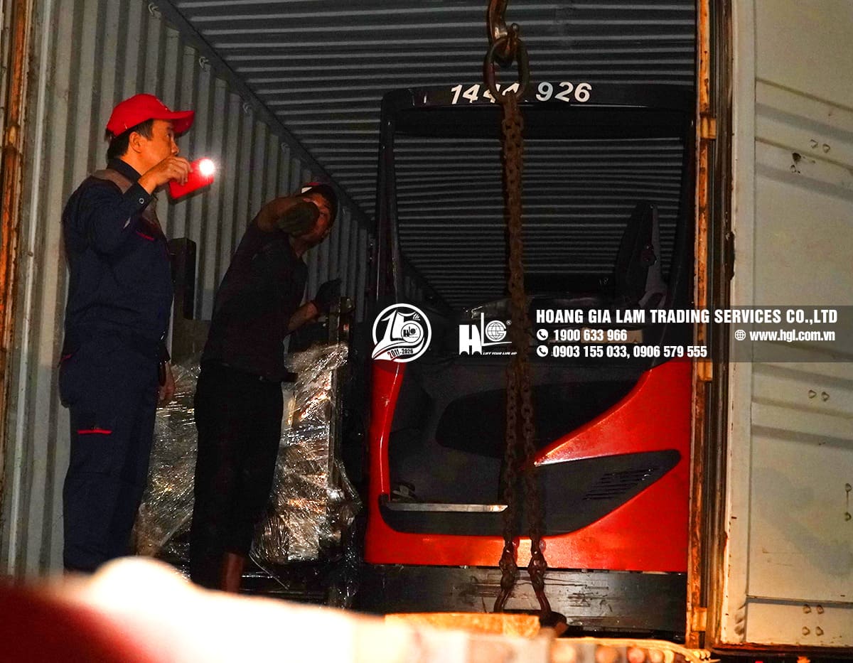 Used Linde Reach Truck 1.4 – 2.0 Tons | Newly Arrived (310)